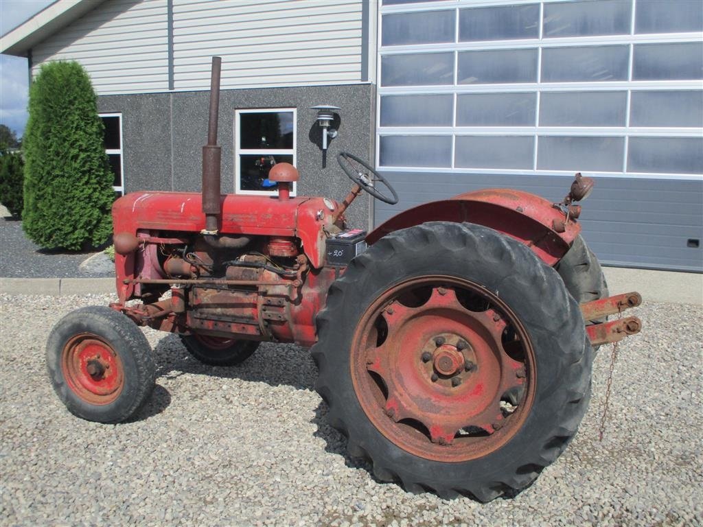 Traktor des Typs Sonstige 403 Med Fjernudtag, Gebrauchtmaschine in Lintrup (Bild 2)