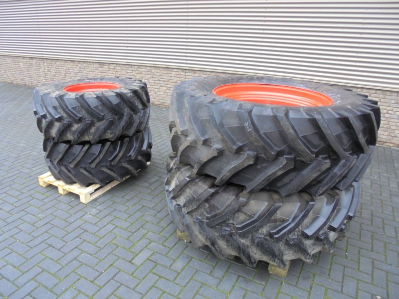 Traktor van het type Sonstige bandenset fendt, Gebrauchtmaschine in Houten (Foto 1)