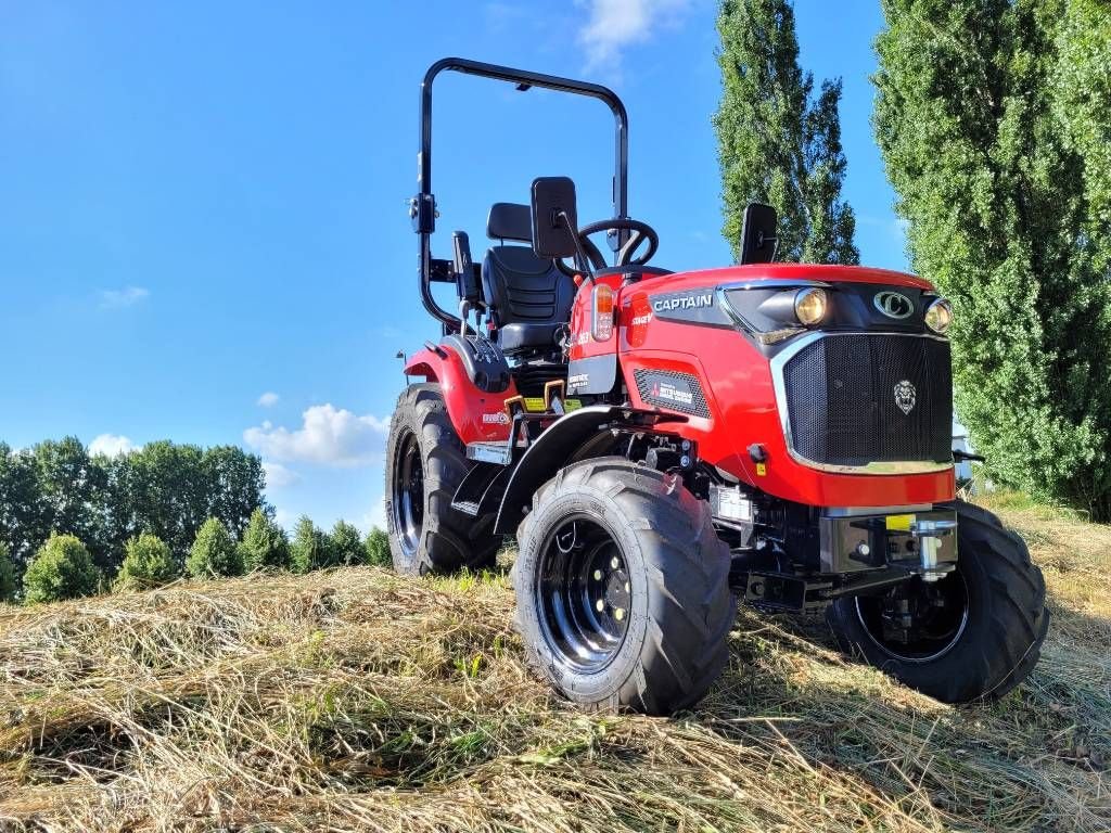 Traktor van het type Sonstige Captain 263 hst, Neumaschine in Werkendam (Foto 8)