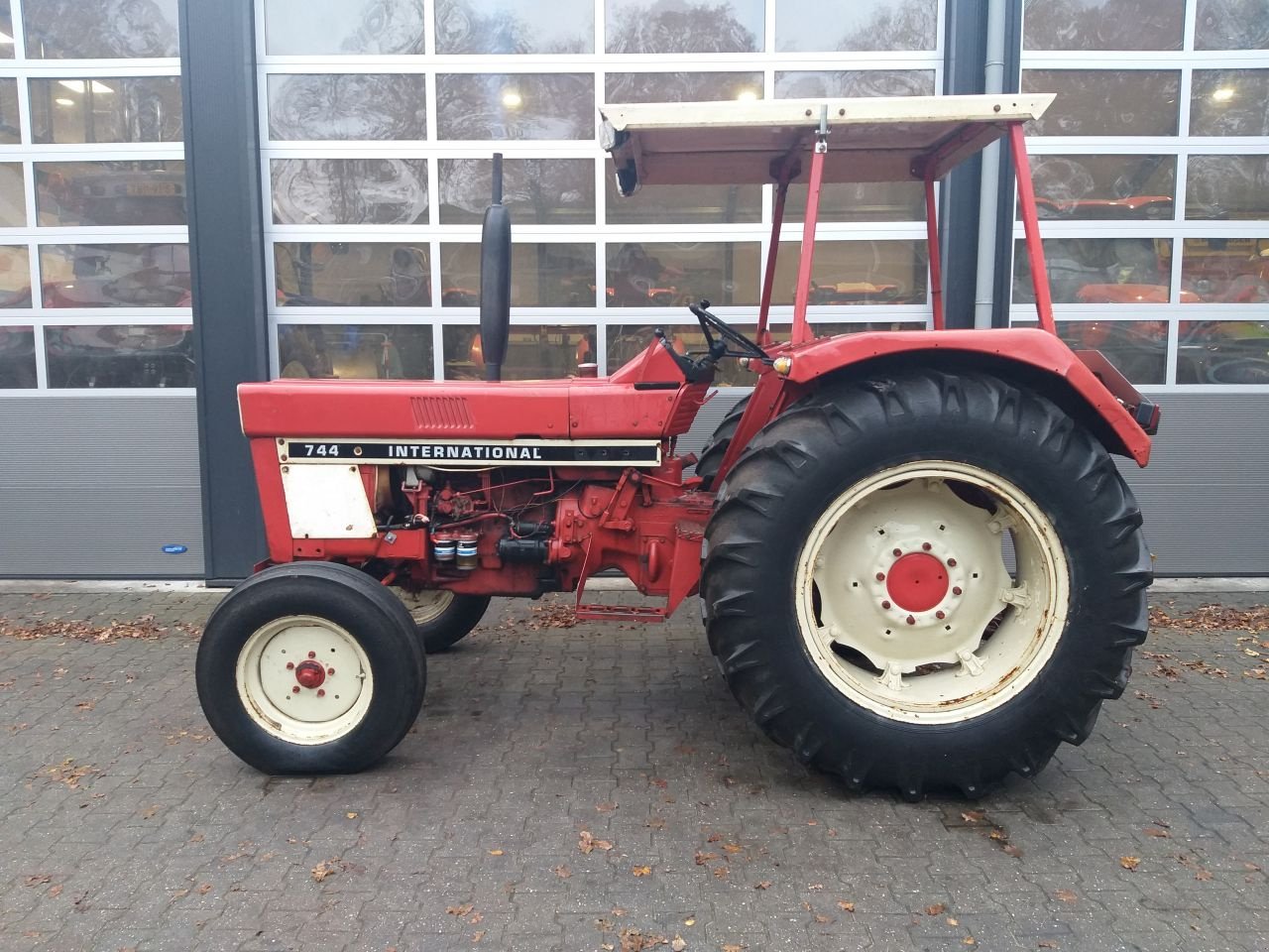 Traktor typu Sonstige Case IH International 744, Gebrauchtmaschine w Vilsteren (Zdjęcie 3)