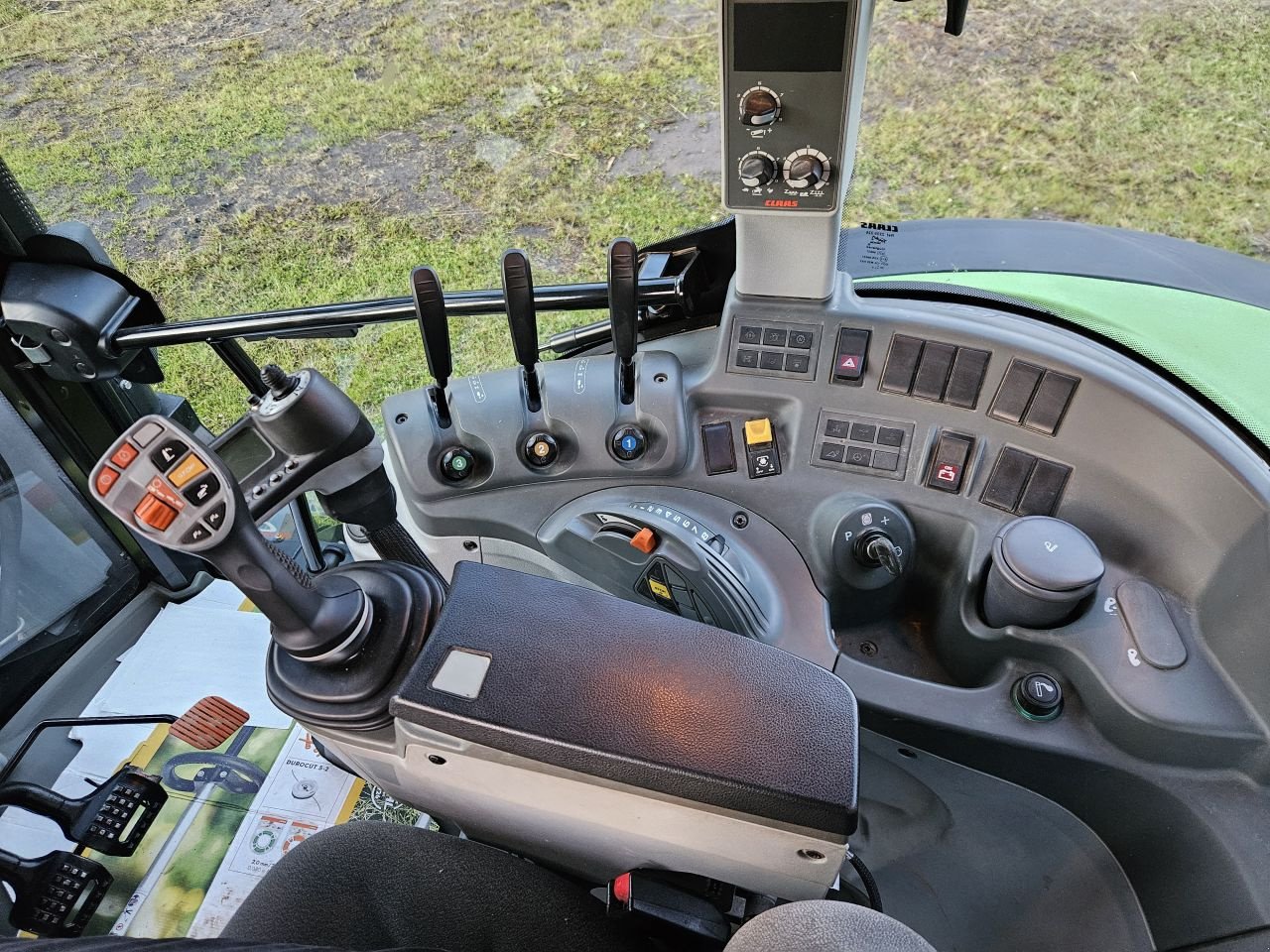 Traktor Türe ait Sonstige Claas Arion 410 cis 1762h, Gebrauchtmaschine içinde Bergen op Zoom (resim 11)