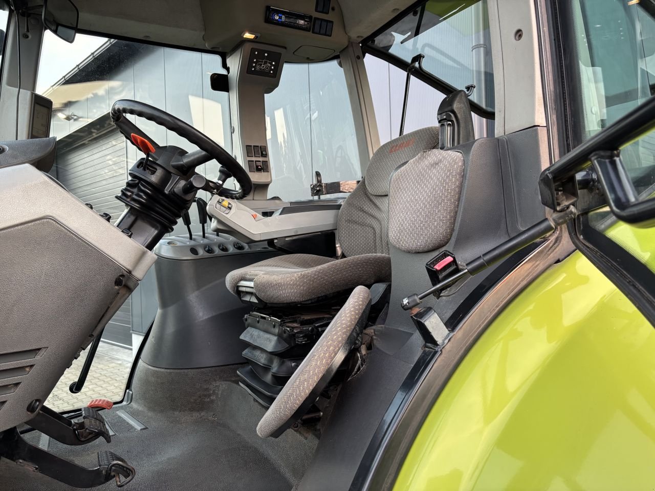 Traktor van het type Sonstige Claas Arion 520, Gebrauchtmaschine in Daarle (Foto 8)