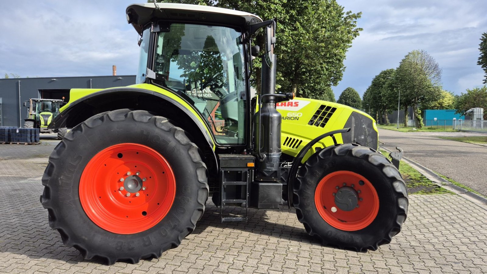 Traktor of the type Sonstige CLAAS ARION 650 CIS 40kmh Lucht fronthef en PTO, Gebrauchtmaschine in Schoonebeek (Picture 7)