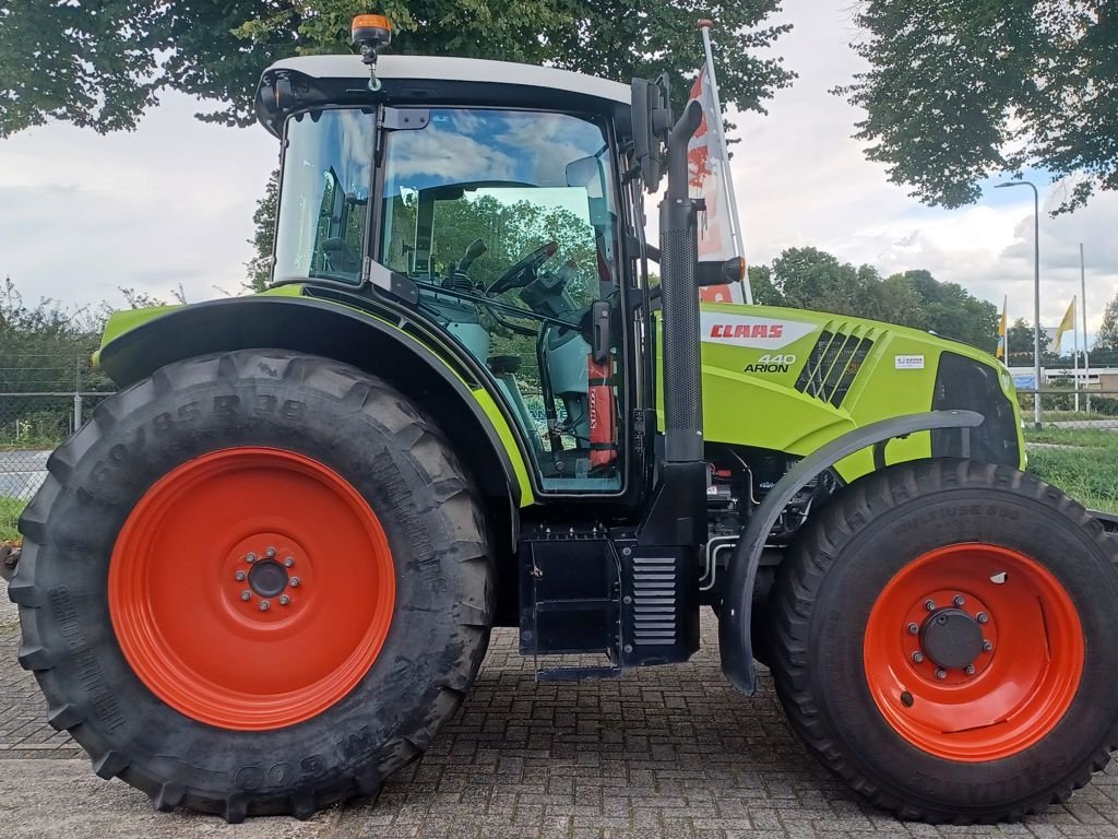 Traktor del tipo Sonstige Claas CLAASARION440, Neumaschine en Hasselt (Imagen 9)