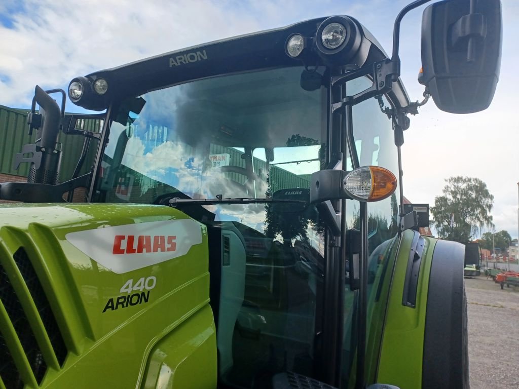 Traktor a típus Sonstige Claas CLAASARION440, Neumaschine ekkor: Hasselt (Kép 11)