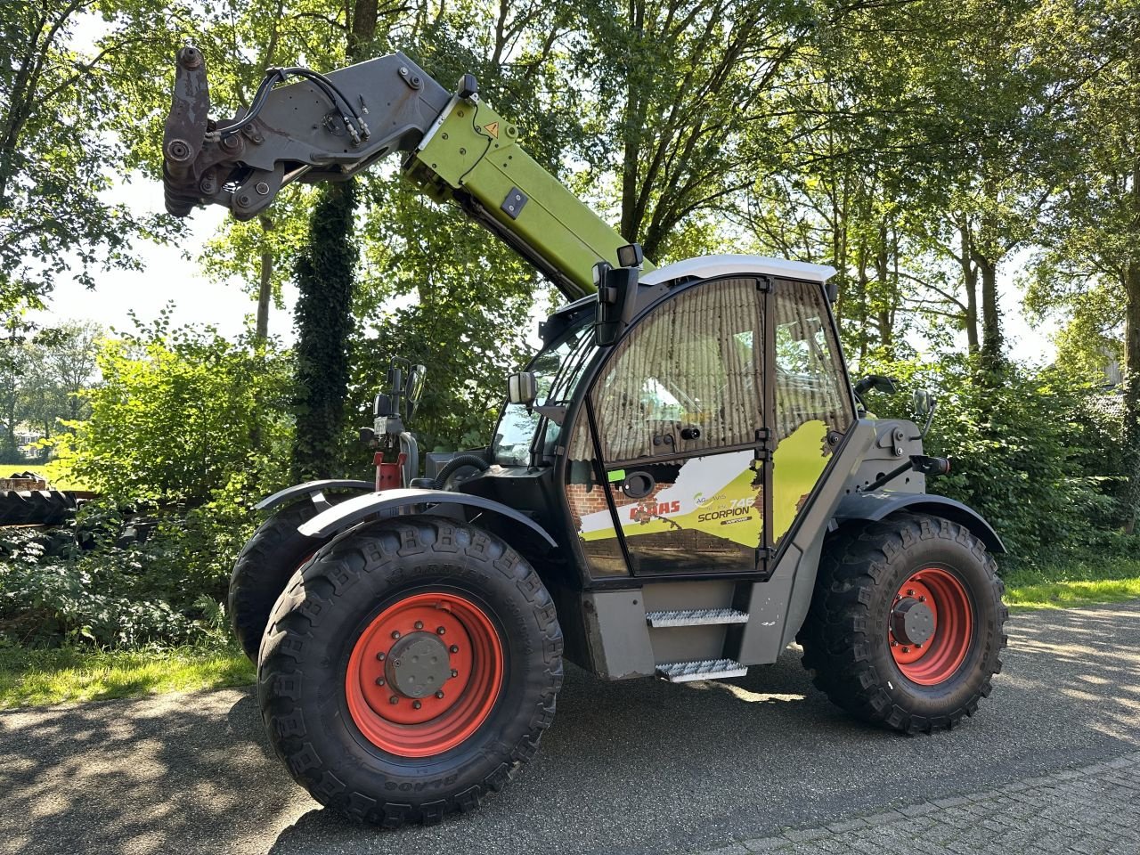 Traktor van het type Sonstige Claas Scorpion 746 Varipower, Gebrauchtmaschine in Rossum (Foto 9)