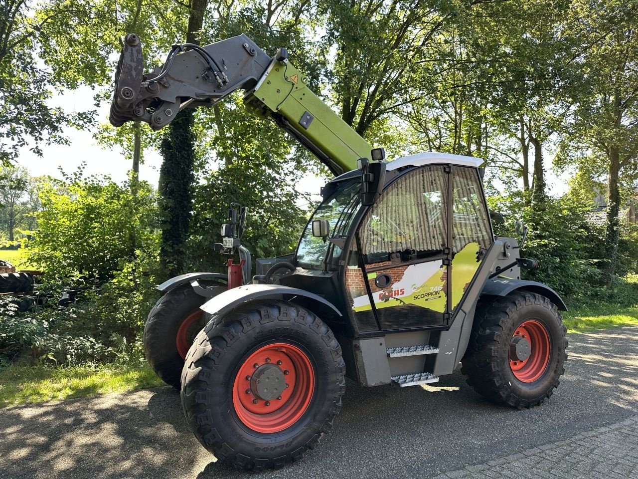 Traktor Türe ait Sonstige Claas Scorpion 746 Varipower, Gebrauchtmaschine içinde Rossum (resim 8)