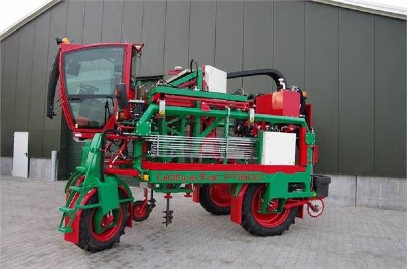 Traktor of the type Sonstige Ezendam Portaaltrekker GlobusTrac Portaltractor Hochrad, Neumaschine in Borne (Picture 3)