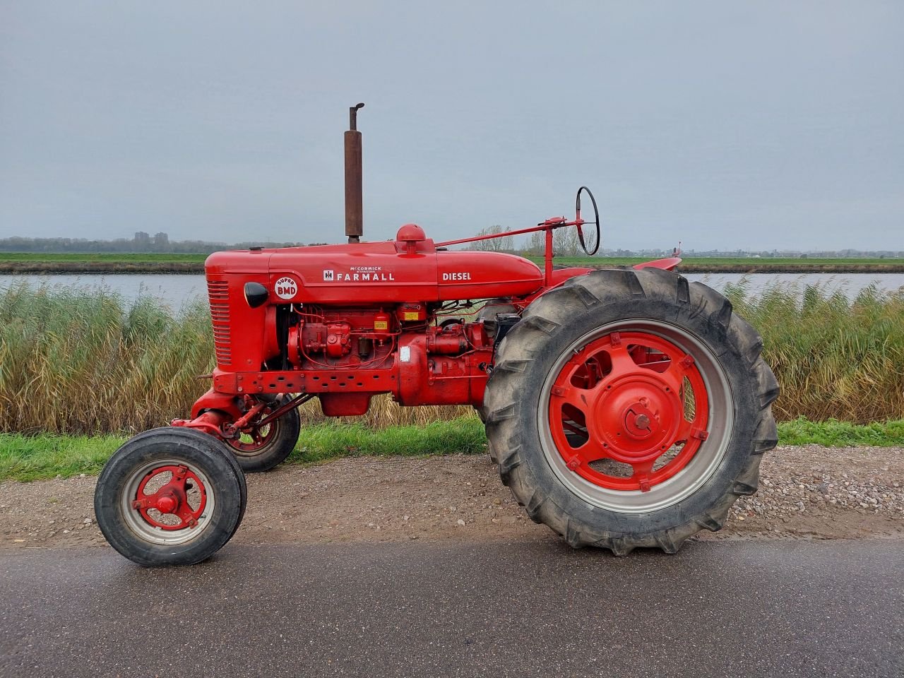 Traktor типа Sonstige Farmall International Super BMD, Gebrauchtmaschine в Ouderkerk aan den IJssel (Фотография 3)