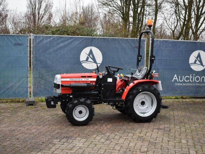 Traktor του τύπου Sonstige Field Trac 270D, Neumaschine σε Antwerpen (Φωτογραφία 1)