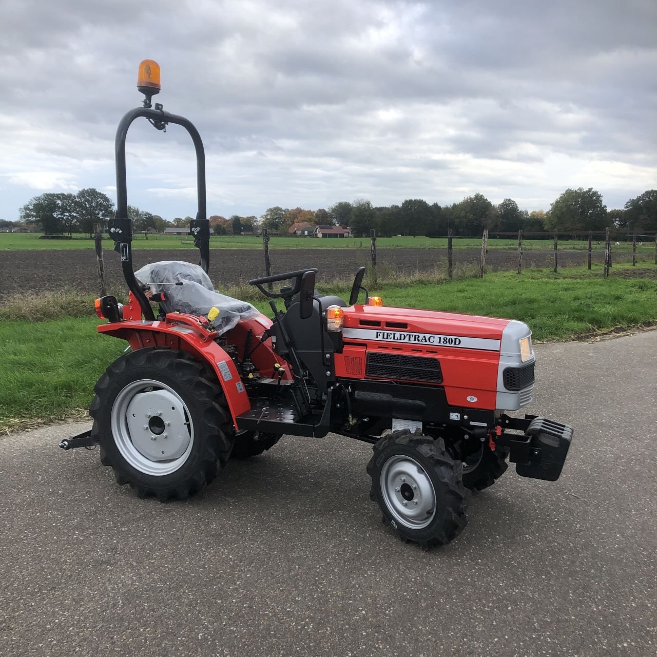 Traktor типа Sonstige Fieldtrac 180D, Neumaschine в Baarle Nassau (Фотография 4)