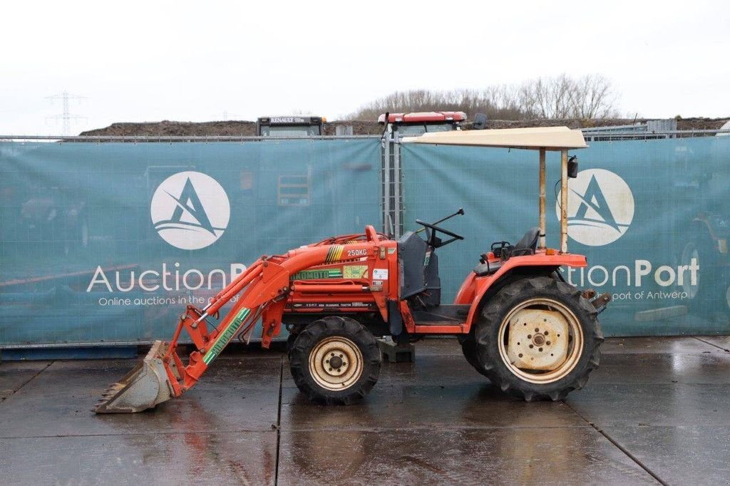 Traktor tip Sonstige Hinomoto N200, Gebrauchtmaschine in Antwerpen (Poză 2)