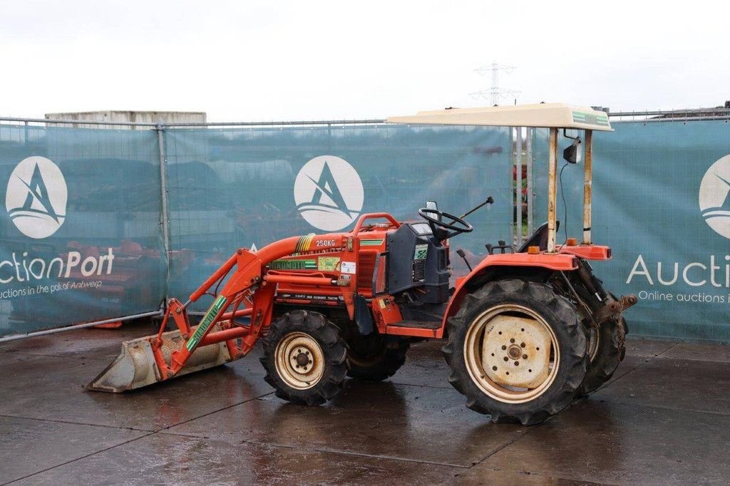 Traktor tip Sonstige Hinomoto N200, Gebrauchtmaschine in Antwerpen (Poză 3)