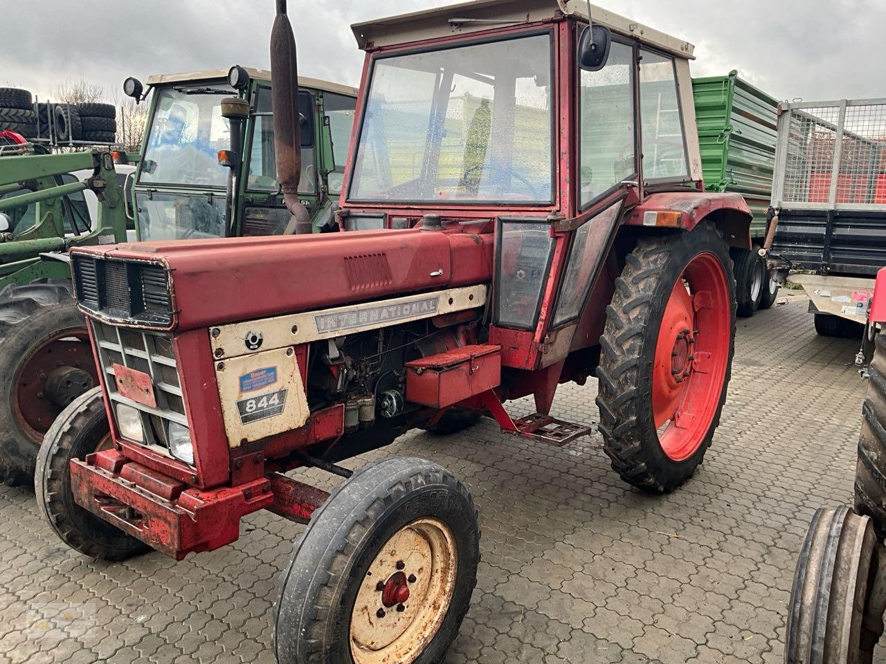 Traktor des Typs Sonstige IHC 844 S, Gebrauchtmaschine in Pfreimd (Bild 2)