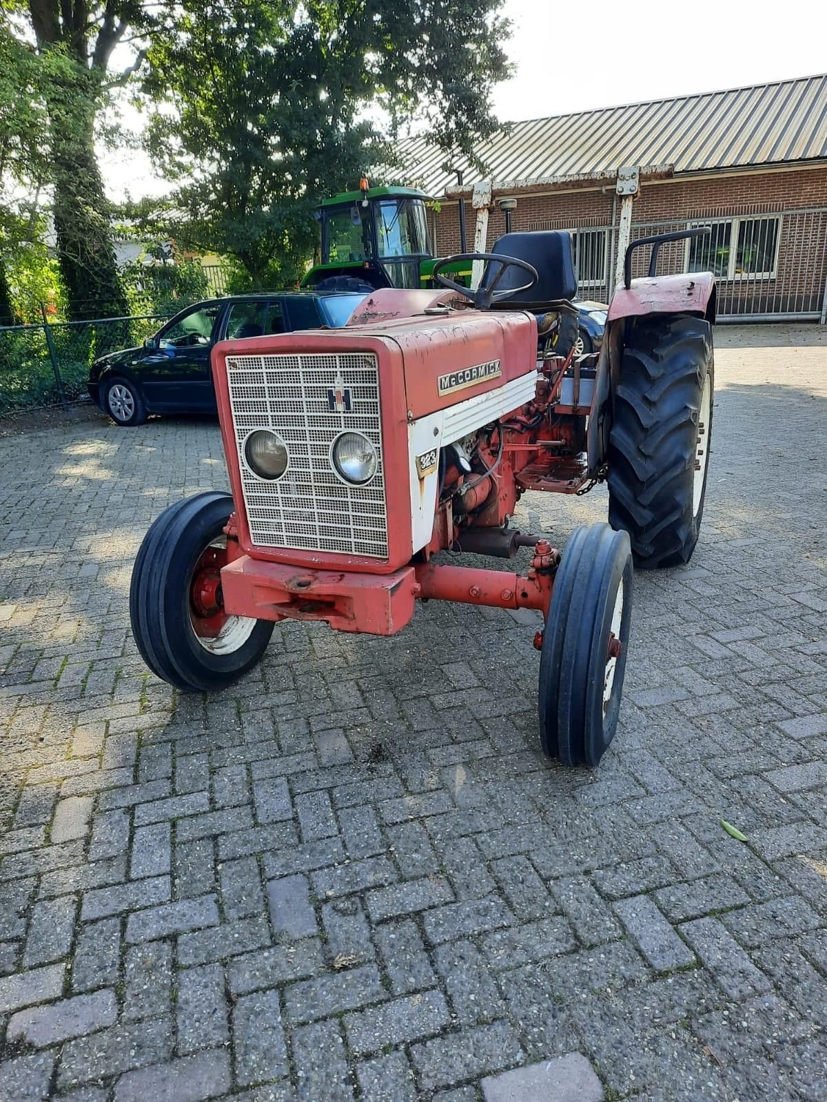 Traktor typu Sonstige International 323, Gebrauchtmaschine w Ederveen (Zdjęcie 2)