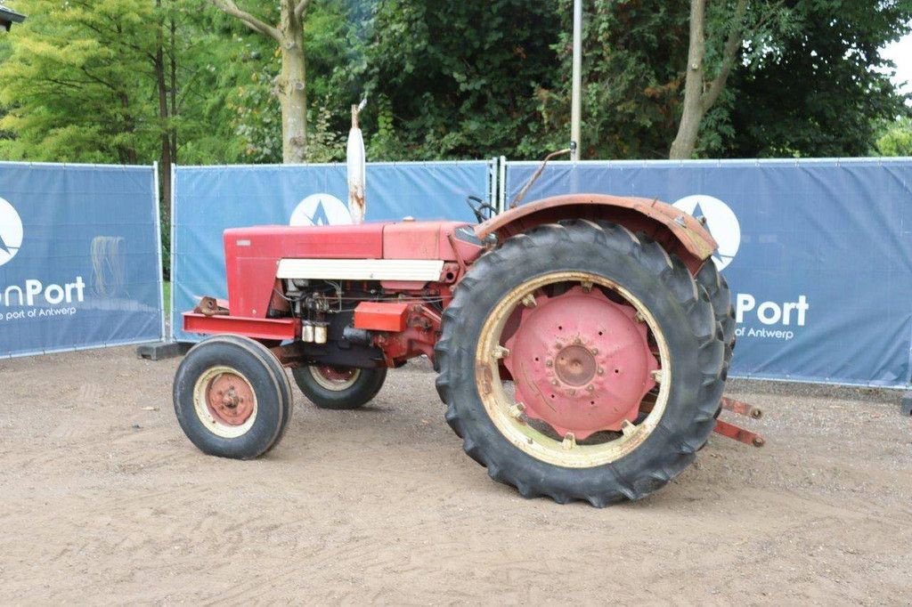 Traktor des Typs Sonstige International 624, Gebrauchtmaschine in Antwerpen (Bild 3)