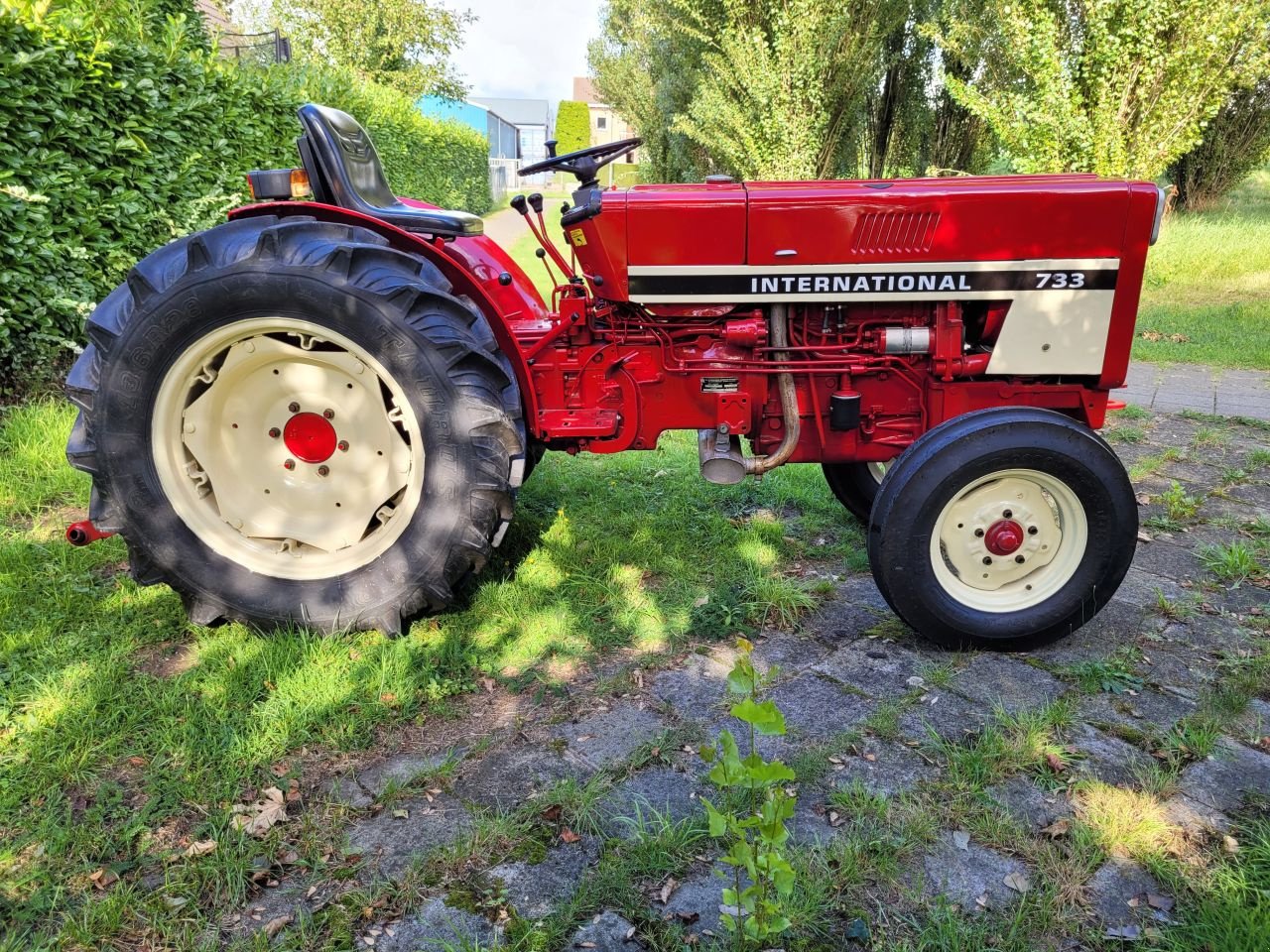 Traktor van het type Sonstige International 733 smalspoor, Gebrauchtmaschine in Werkendam (Foto 4)