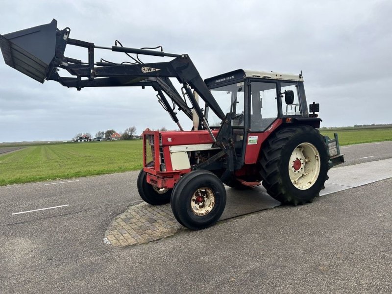 Traktor typu Sonstige International 744, Gebrauchtmaschine v Callantsoog (Obrázek 1)