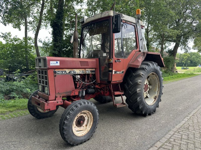 Traktor del tipo Sonstige International 745 XL, Gebrauchtmaschine en Rossum