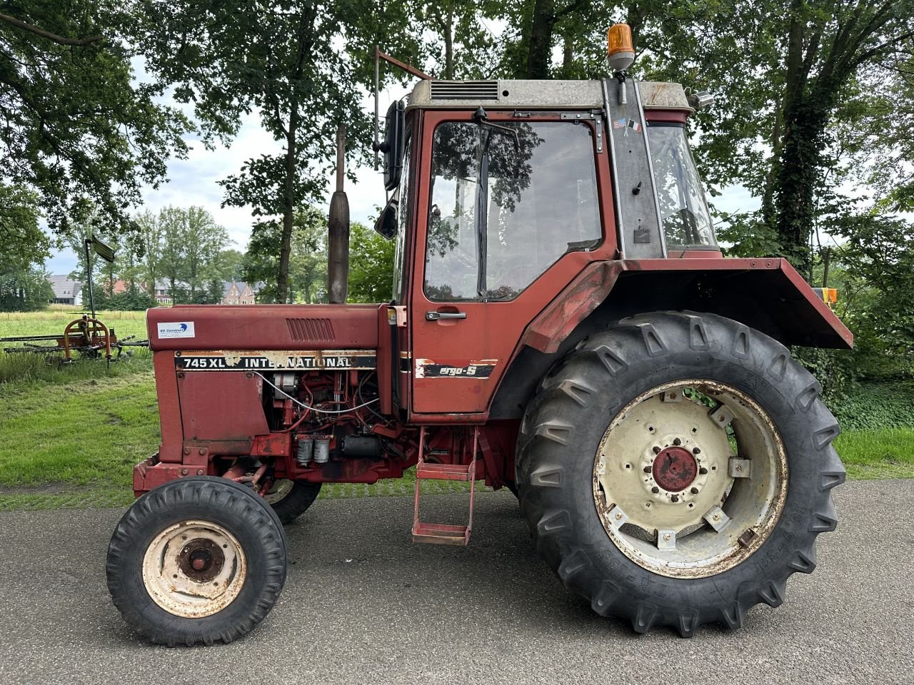 Traktor del tipo Sonstige International 745 XL, Gebrauchtmaschine en Rossum (Imagen 4)