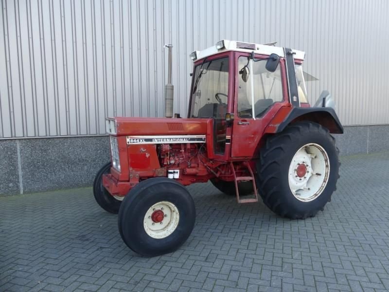 Traktor of the type Sonstige International 844 XL, Gebrauchtmaschine in Deurne