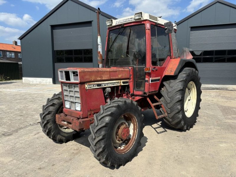 Traktor of the type Sonstige International 845 XL 4wd, 30km., Gebrauchtmaschine in WYNJEWOUDE (Picture 1)