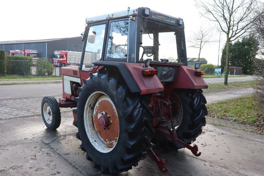 Traktor of the type Sonstige International 946 S, Gebrauchtmaschine in Antwerpen (Picture 3)