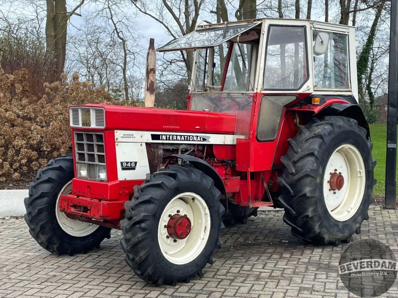 Traktor van het type Sonstige International 946, Gebrauchtmaschine in Vriezenveen (Foto 1)