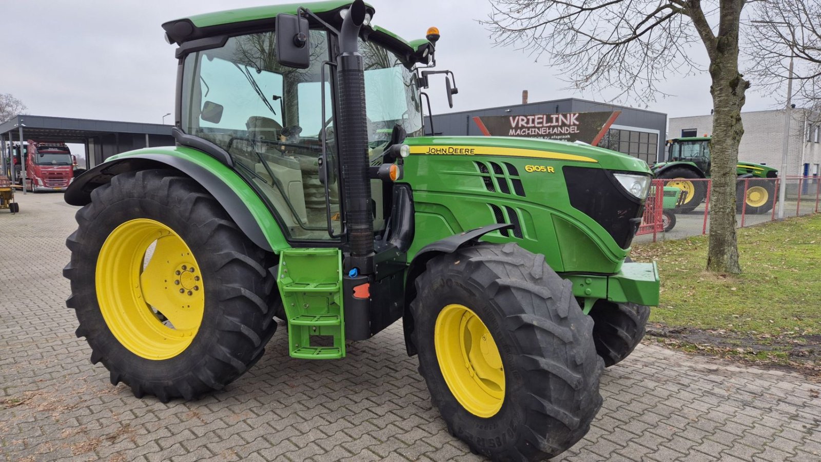 Traktor типа Sonstige JOHN DEERE 6105R AutoQuad 40Kmh TLS 2014, Gebrauchtmaschine в Schoonebeek (Фотография 1)