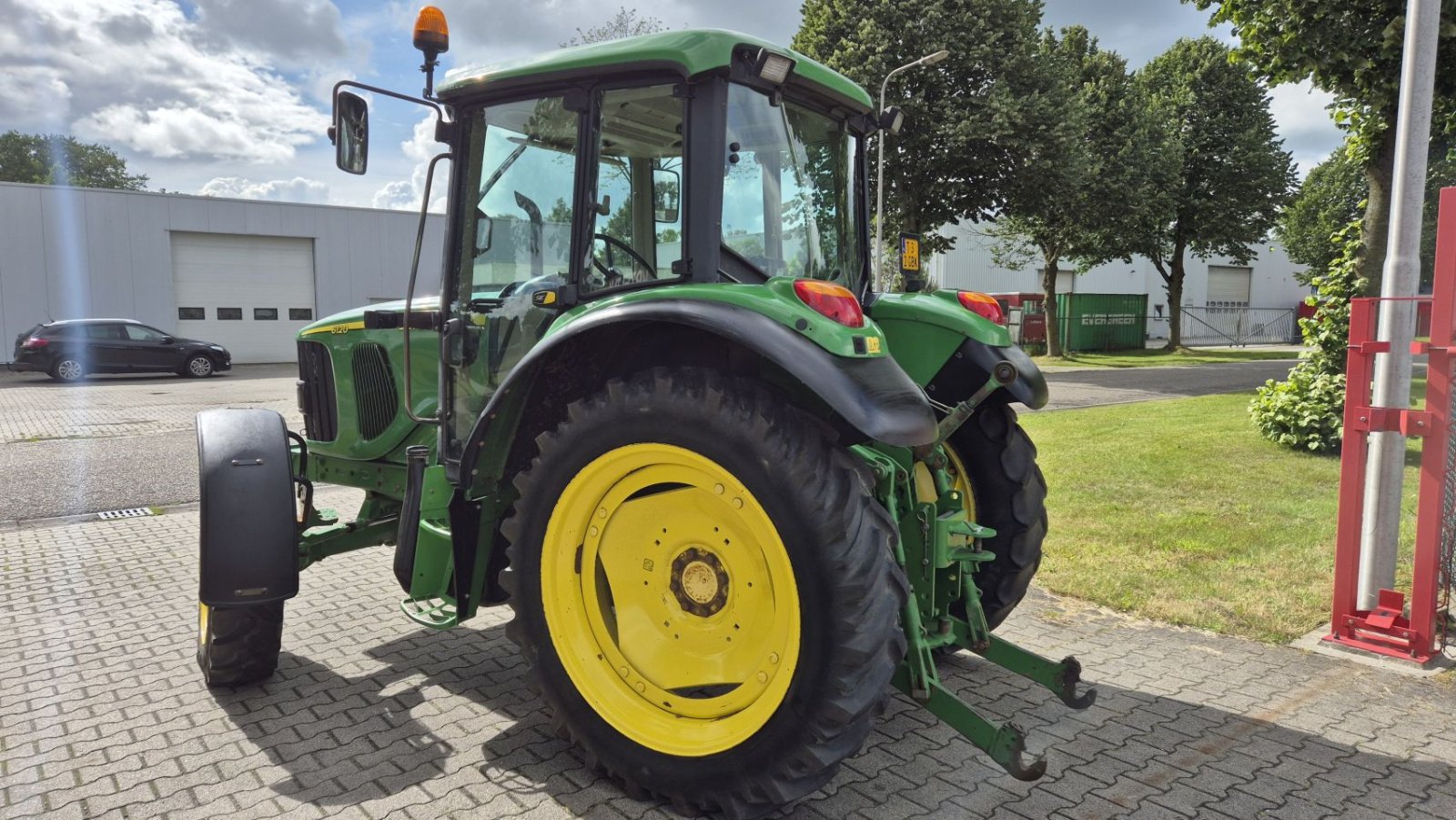 Traktor типа Sonstige JOHN DEERE 6120 SE met kruip versnelling en 4850uur, Gebrauchtmaschine в Schoonebeek (Фотография 4)