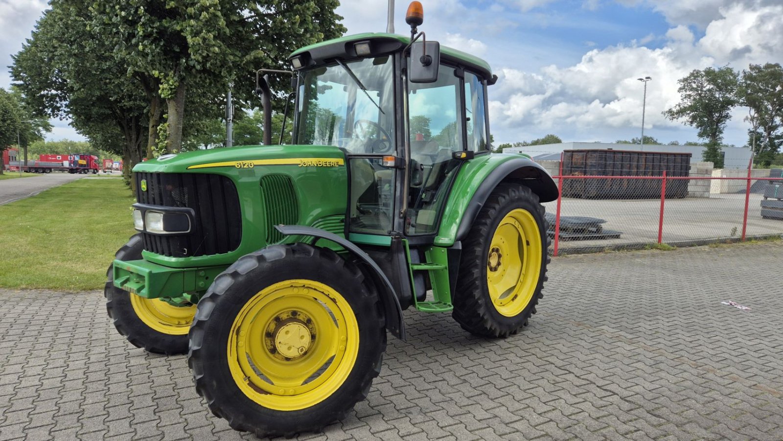 Traktor typu Sonstige JOHN DEERE 6120 SE met kruip versnelling en 4850uur, Gebrauchtmaschine w Schoonebeek (Zdjęcie 2)