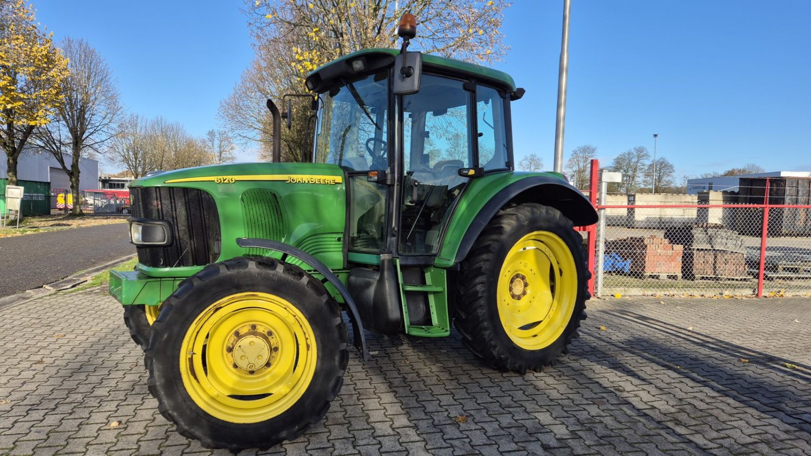 Traktor Türe ait Sonstige JOHN DEERE 6120 SE met kruip versnelling en 4850uur, Gebrauchtmaschine içinde Schoonebeek (resim 2)