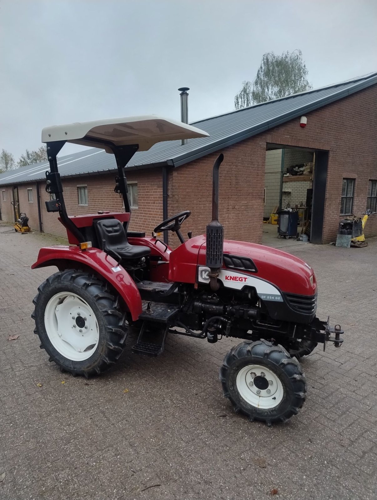 Traktor des Typs Sonstige Knegt fendt deutz Mf case Df 254 G2, Gebrauchtmaschine in Veldhoven (Bild 4)