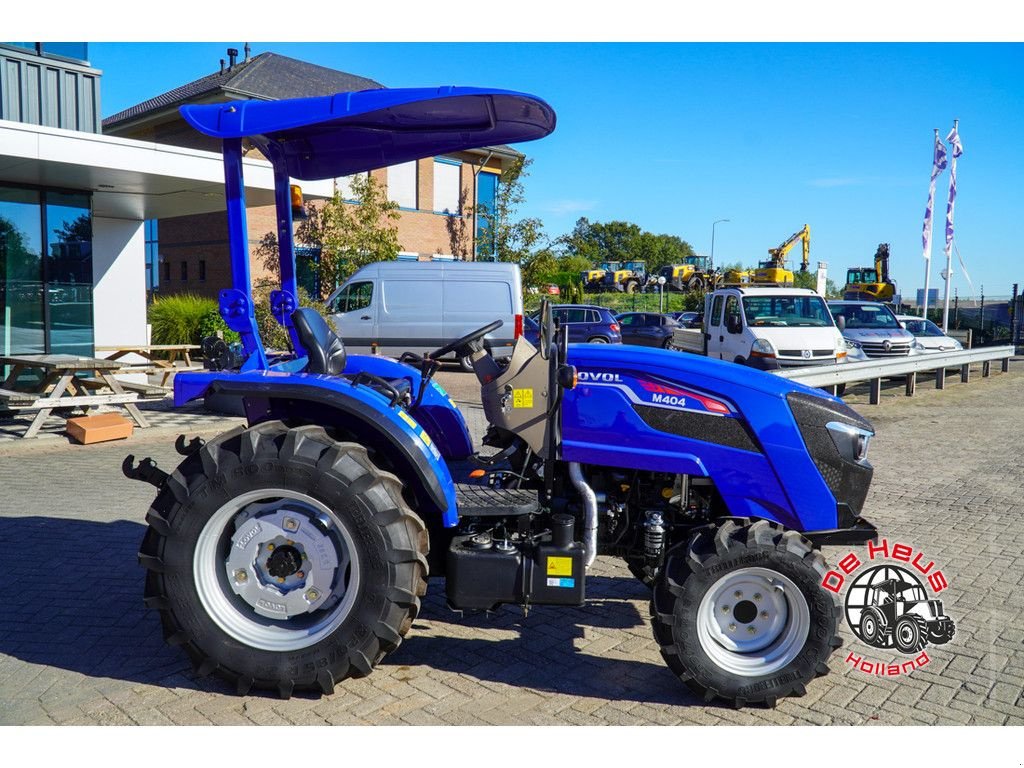 Traktor van het type Sonstige Lovol M404R, Neumaschine in MIJNSHEERENLAND (Foto 3)