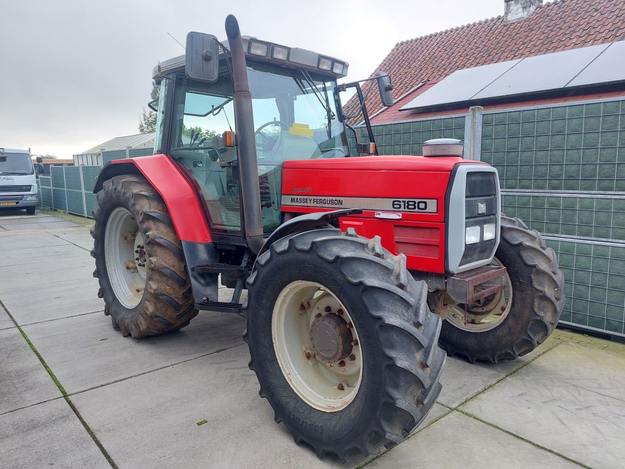 Traktor от тип Sonstige Maseey Ferguson 6180 Dynashift, Gebrauchtmaschine в Ouderkerk aan den IJssel (Снимка 2)