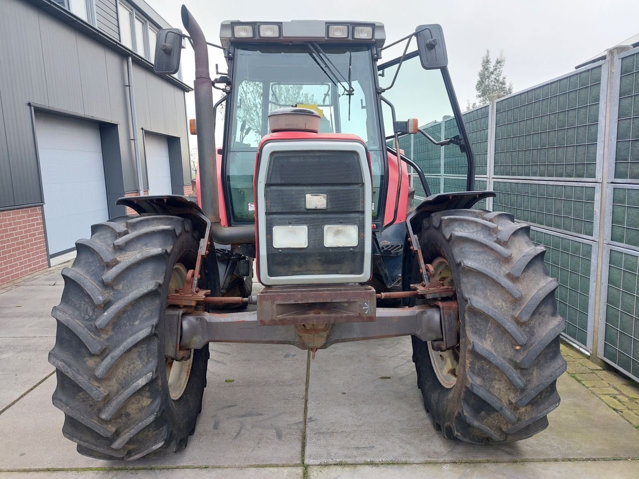 Traktor tip Sonstige Maseey Ferguson 6180 Dynashift, Gebrauchtmaschine in Ouderkerk aan den IJssel (Poză 3)