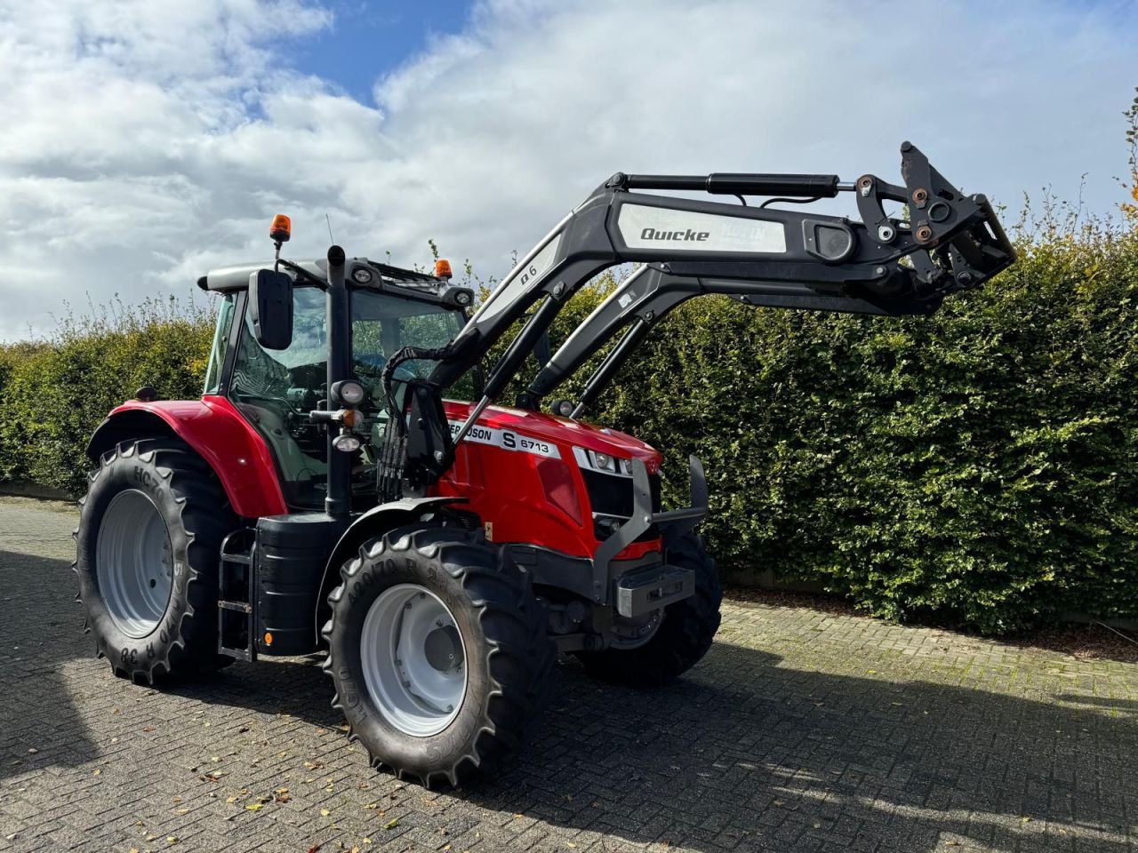 Traktor van het type Sonstige Massy Ferguson 6713s Dyna VT, Gebrauchtmaschine in Deurningen (Foto 2)