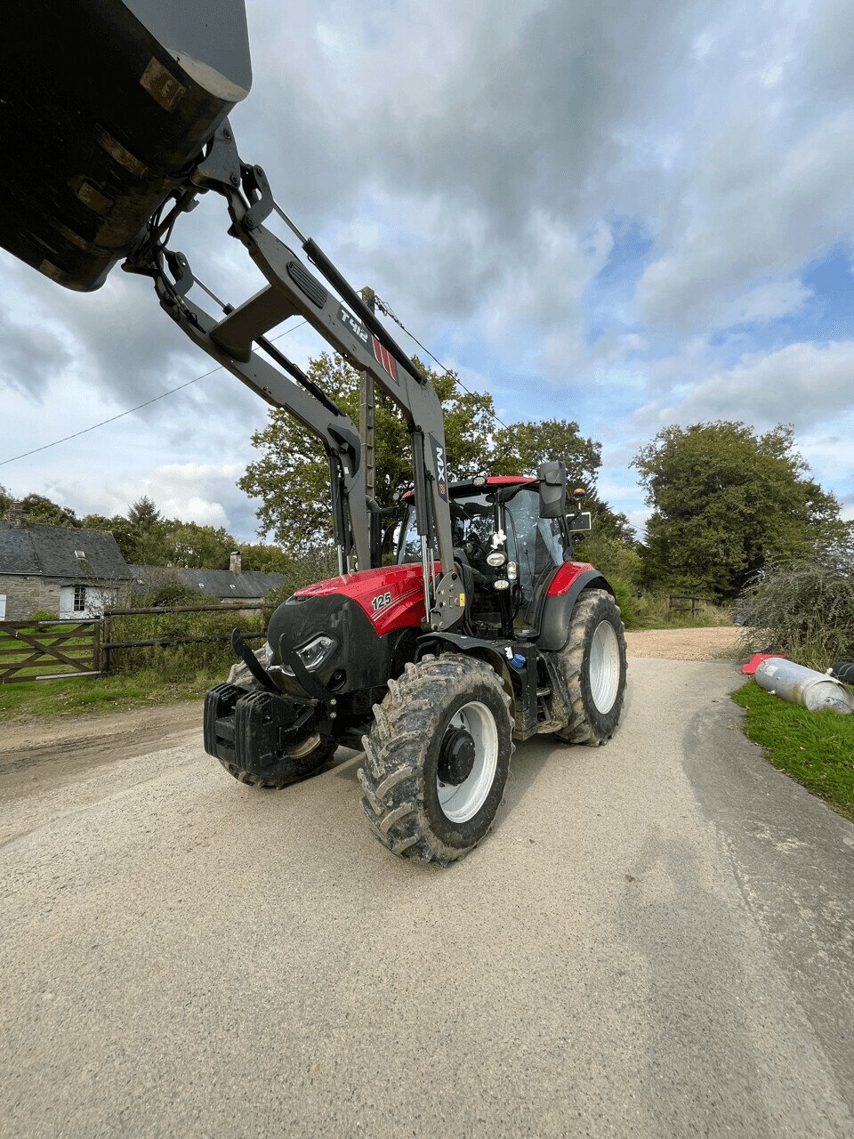 Traktor van het type Sonstige MAXXUM 125 +T412, Gebrauchtmaschine in PONTIVY (Foto 1)