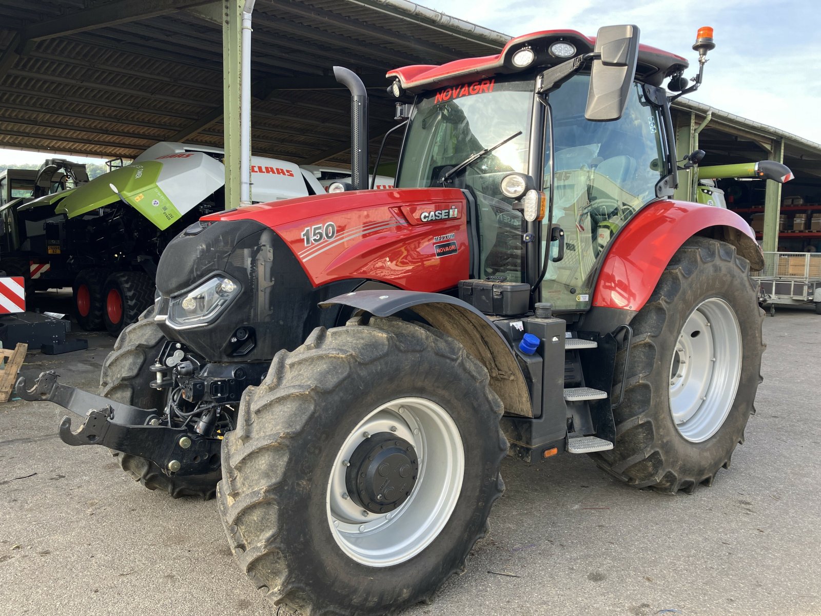 Traktor of the type Sonstige MAXXUM 150, Gebrauchtmaschine in BLENDECQUES (Picture 1)