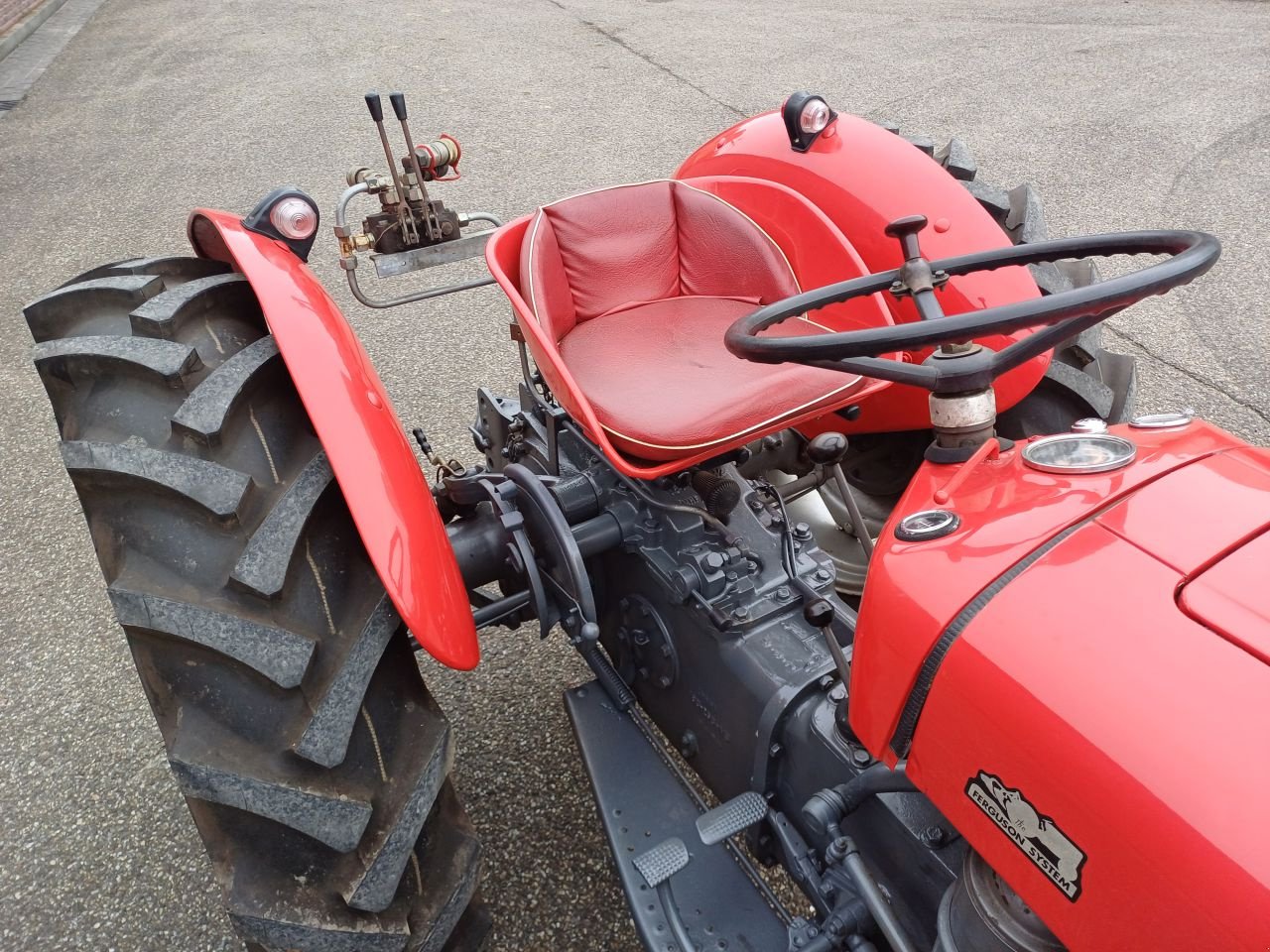 Traktor of the type Sonstige MF 35 Massey ferguson 35 35 35, Gebrauchtmaschine in Stroe (Gld) (Picture 8)