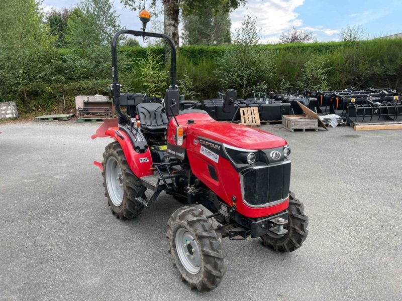 Traktor of the type Sonstige Micro tracteur 263 Captain, Gebrauchtmaschine in LA SOUTERRAINE