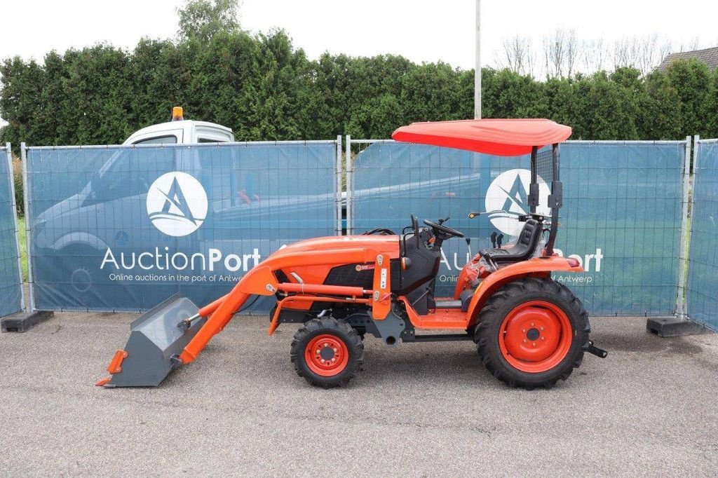 Traktor typu Sonstige Onbekend B2610D, Neumaschine w Antwerpen (Zdjęcie 2)