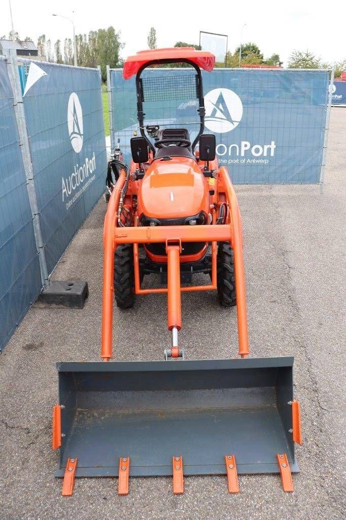 Traktor typu Sonstige Onbekend B2610D, Neumaschine w Antwerpen (Zdjęcie 8)