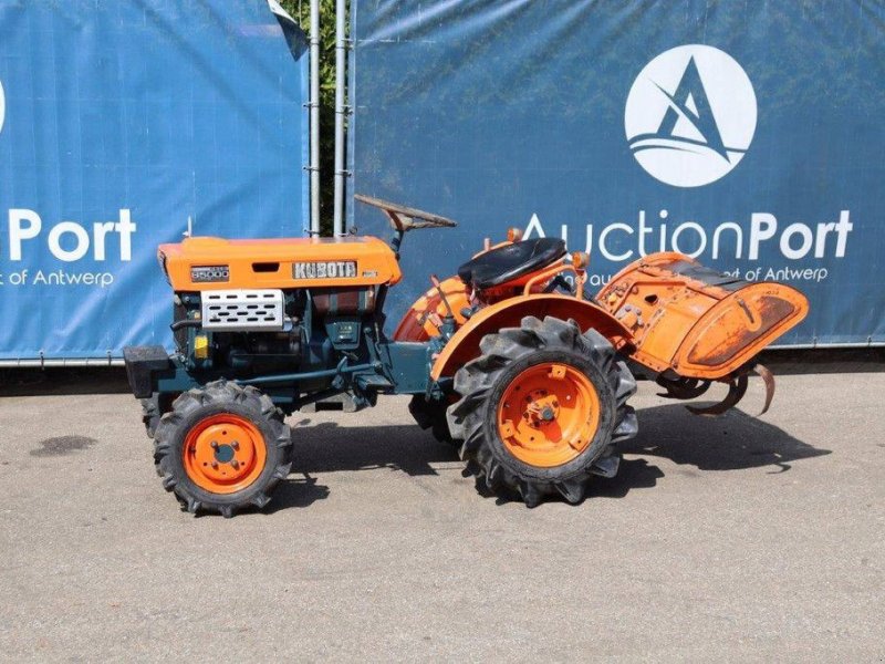 Traktor tipa Sonstige Onbekend B5000DT, Gebrauchtmaschine u Antwerpen (Slika 1)