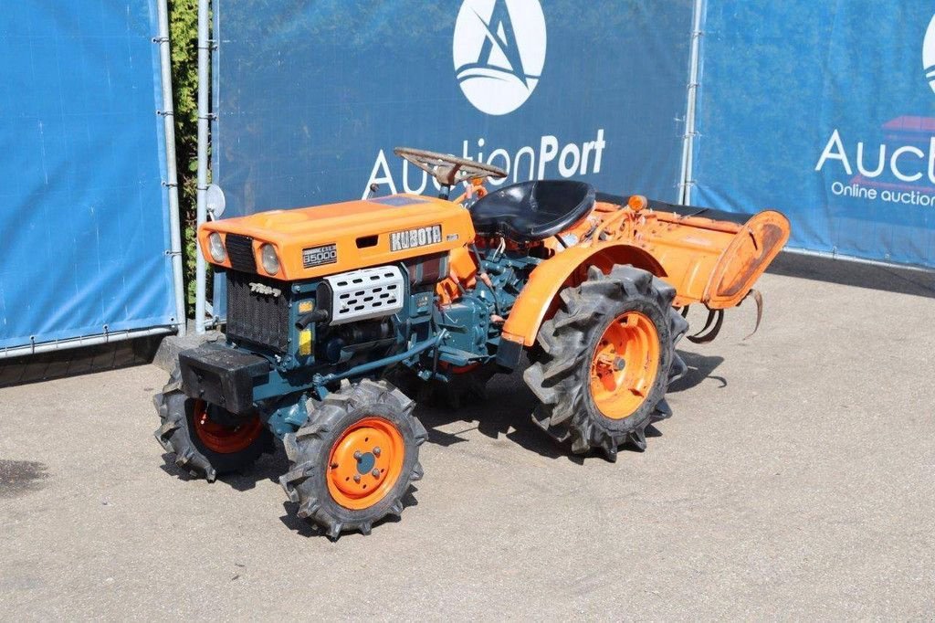 Traktor typu Sonstige Onbekend B5000DT, Gebrauchtmaschine v Antwerpen (Obrázek 9)