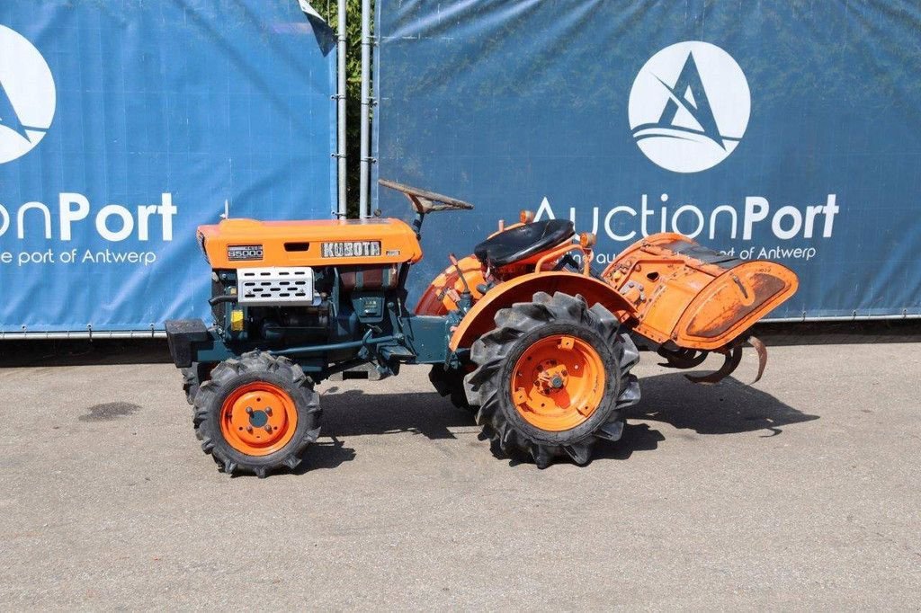 Traktor του τύπου Sonstige Onbekend B5000DT, Gebrauchtmaschine σε Antwerpen (Φωτογραφία 1)