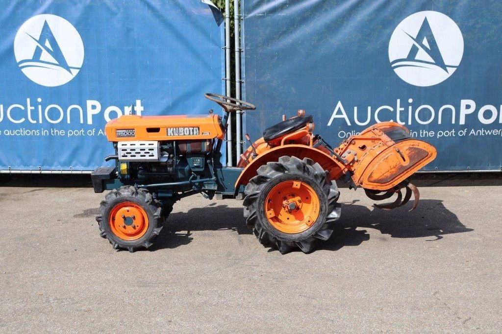 Traktor typu Sonstige Onbekend B5000DT, Gebrauchtmaschine w Antwerpen (Zdjęcie 2)