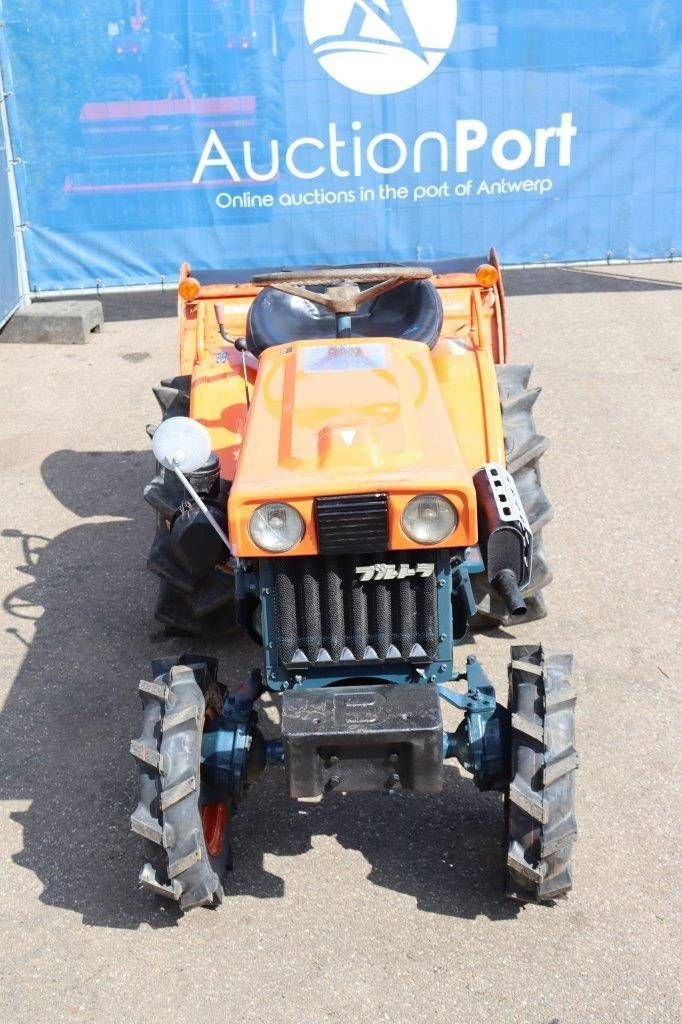 Traktor typu Sonstige Onbekend B5000DT, Gebrauchtmaschine v Antwerpen (Obrázek 8)