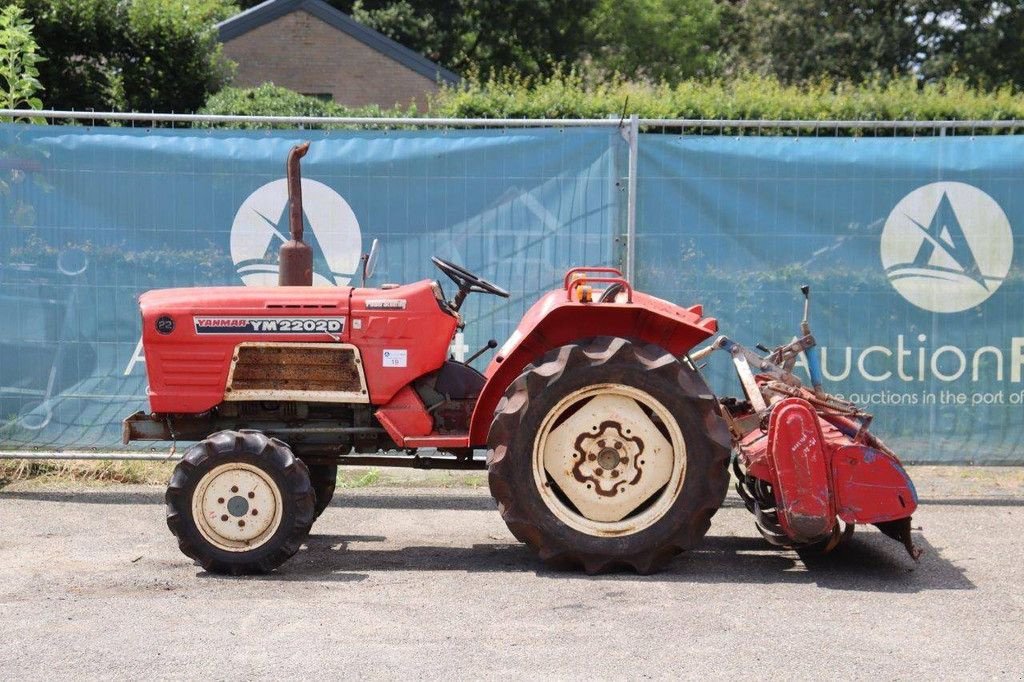 Traktor типа Sonstige Onbekend YM2202D, Gebrauchtmaschine в Antwerpen (Фотография 2)