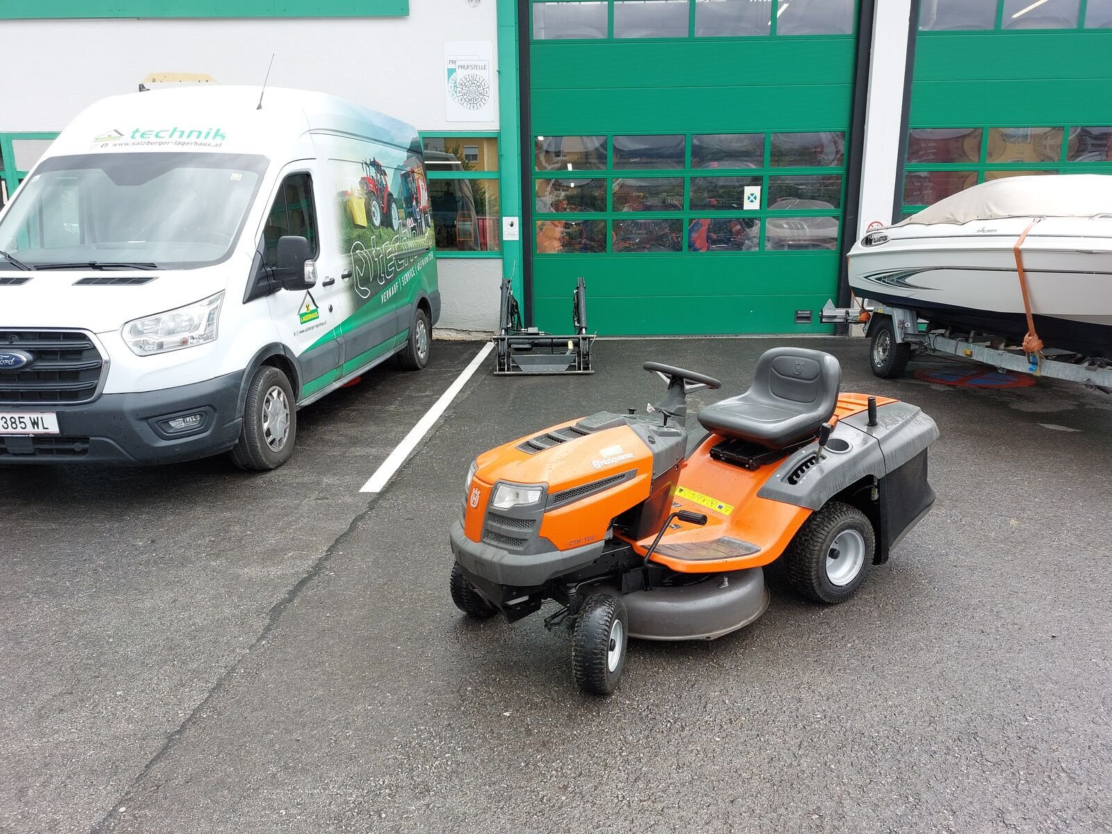 Traktor des Typs Sonstige T126 Rasentraktor, Gebrauchtmaschine in Tamsweg (Bild 3)